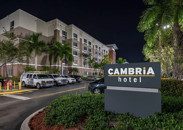 Cambria Hotel Ft Lauderdale, Airport South & Cruise Port
